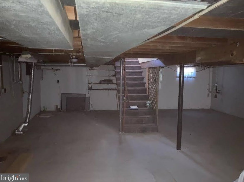 216 Burns Rd, Millville NJ  08332-9651 exterior