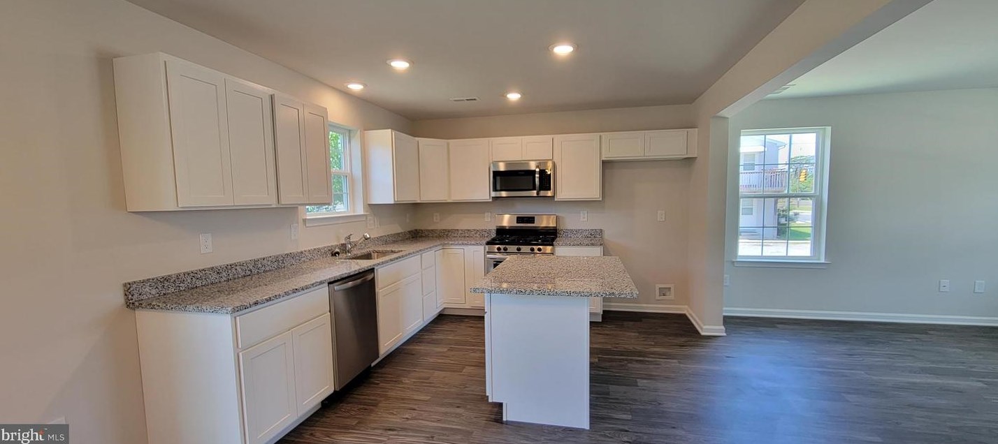 314 Maple St, Millville, NJ 08332-6618