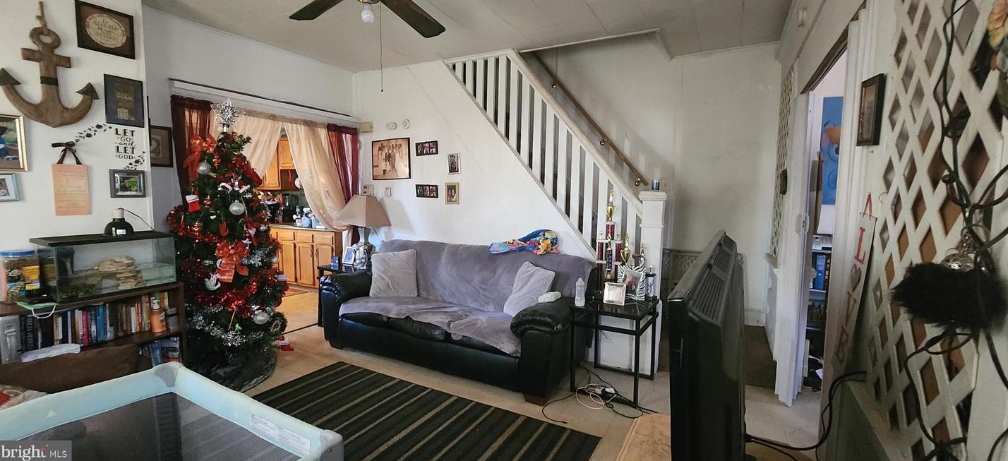 221 3rd St, Millville, NJ 08332-5304