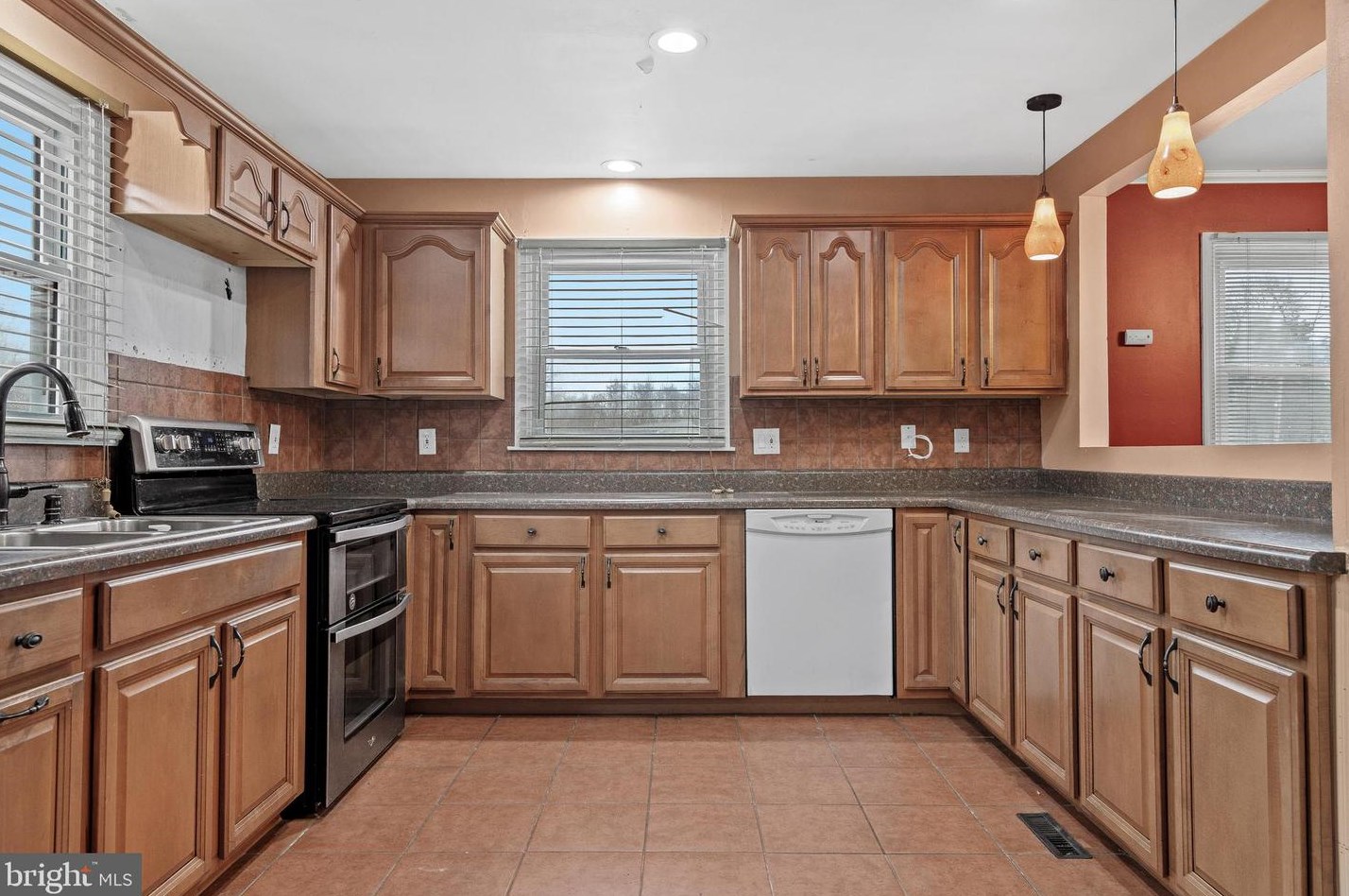 62 Piercetown Rd, Millville NJ  08332-7909 exterior