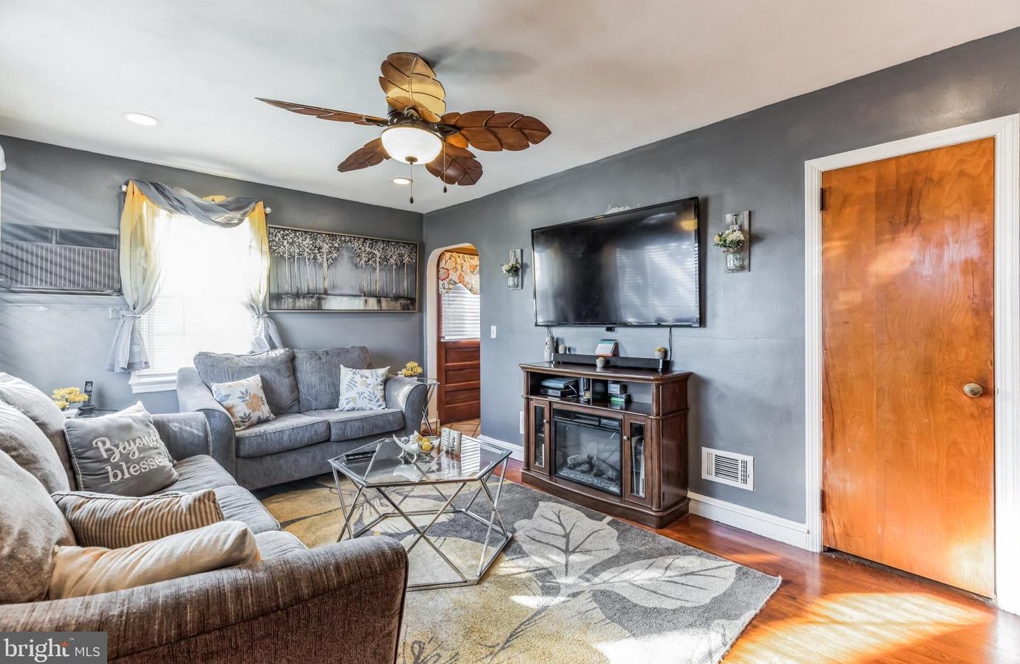 96 S Lawrence St, Stow Creek Twp, NJ 08302