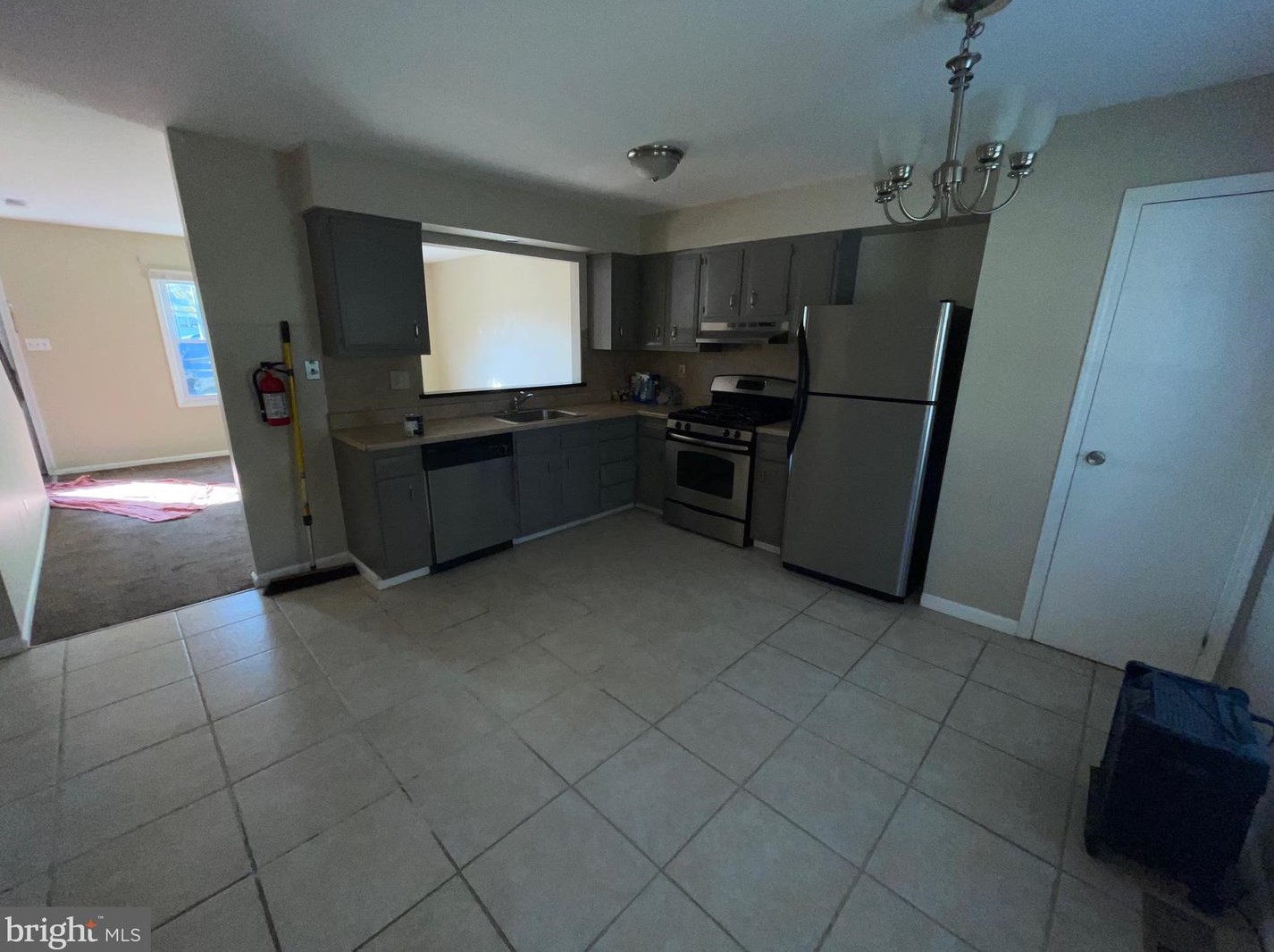 1332 Chestnut Ave, Vineland, NJ 08360-4498