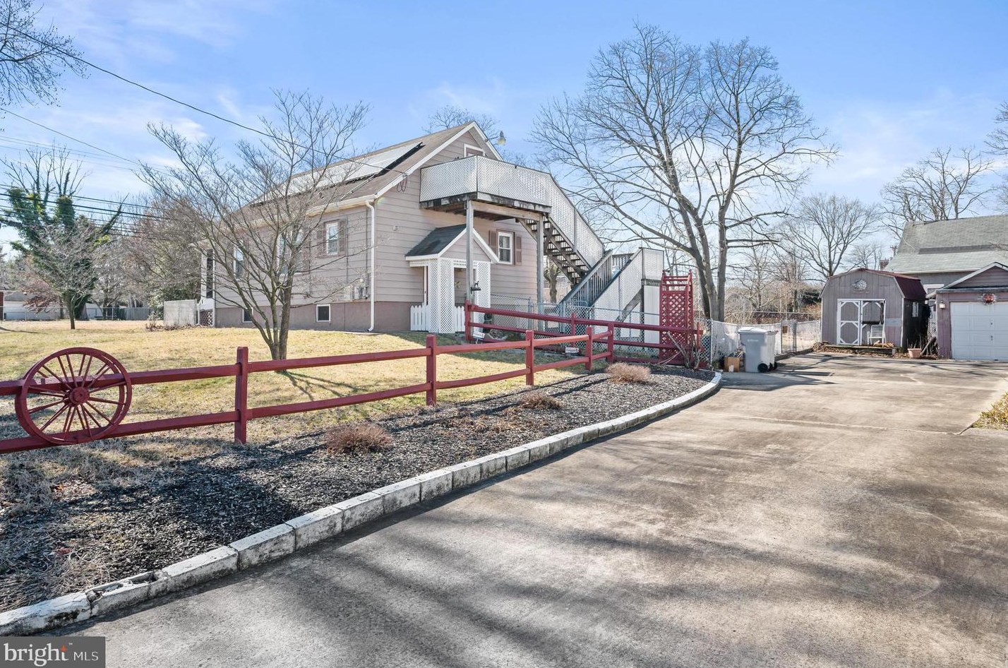1056 Chestnut Ave, Vineland, NJ 08360-5842