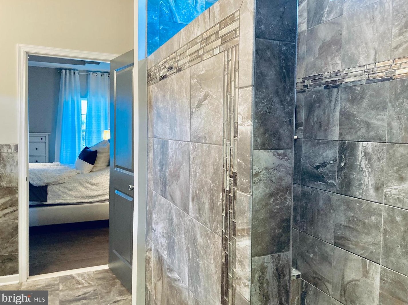 54 Cottage St, Millville NJ  08332-4829 exterior