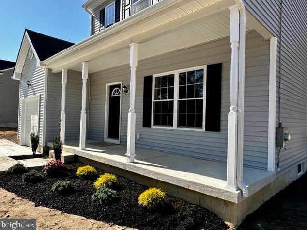 4 Elmwood Ave, Vineland, NJ 08360-4103