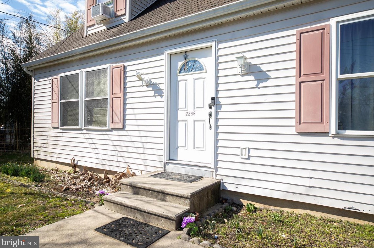 2296 S Lincoln Ave, Vineland, NJ 08361