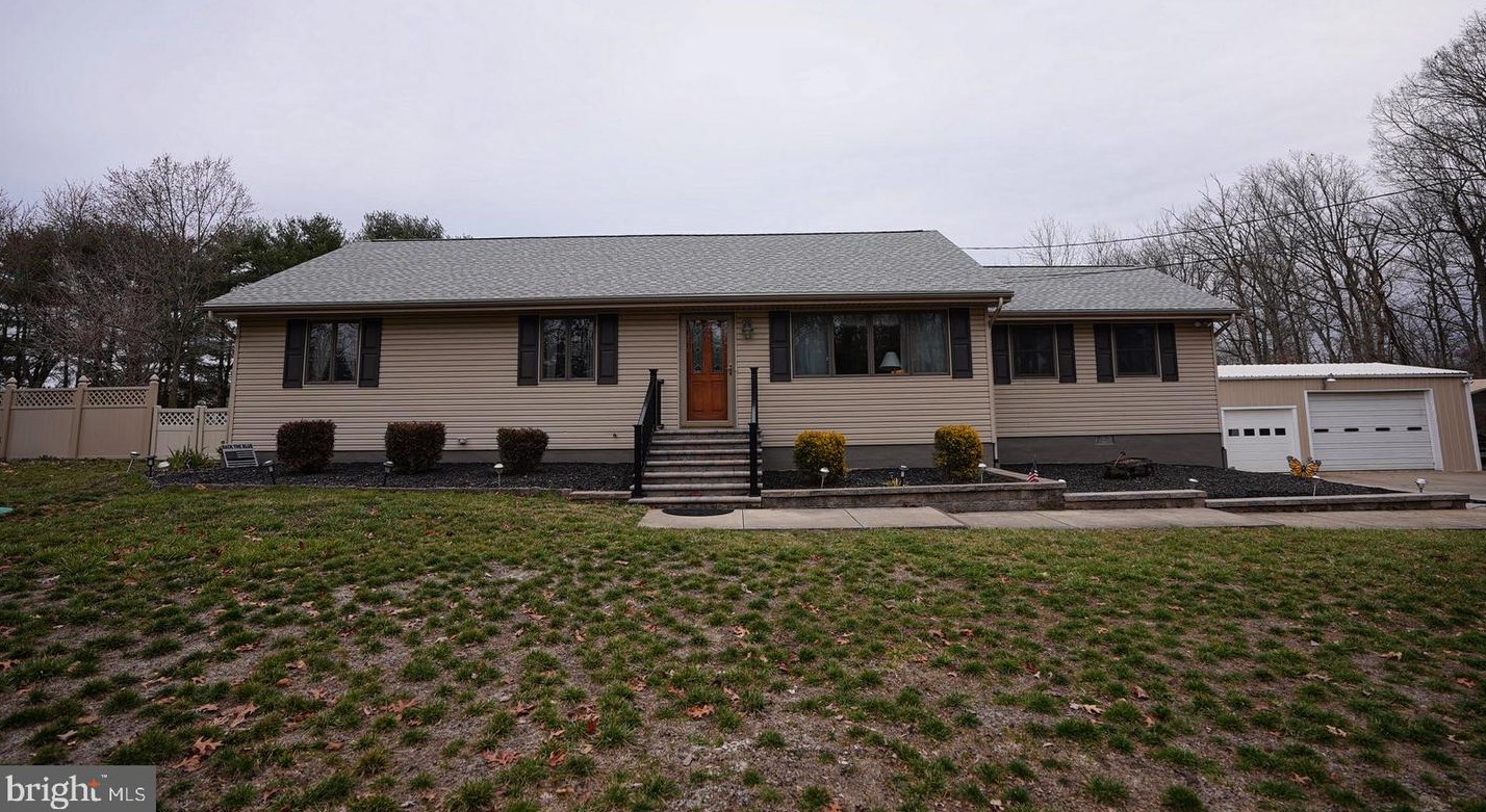 43 Husted Station Rd, Stow Creek Twp, NJ 08302