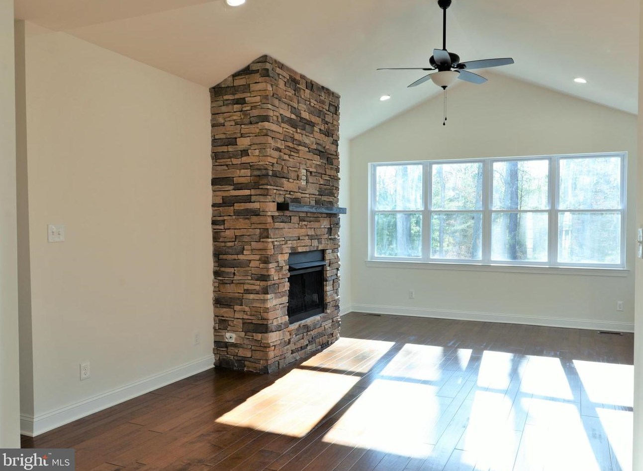 5010 Covered Bridge Rd, Millville NJ  08332 exterior