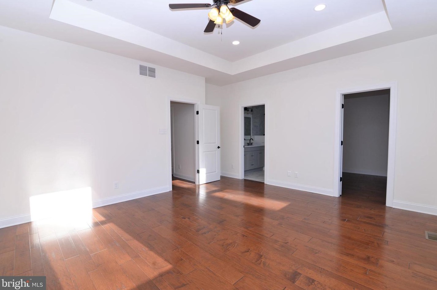 5010 Covered Bridge Rd, Millville NJ  08332 exterior