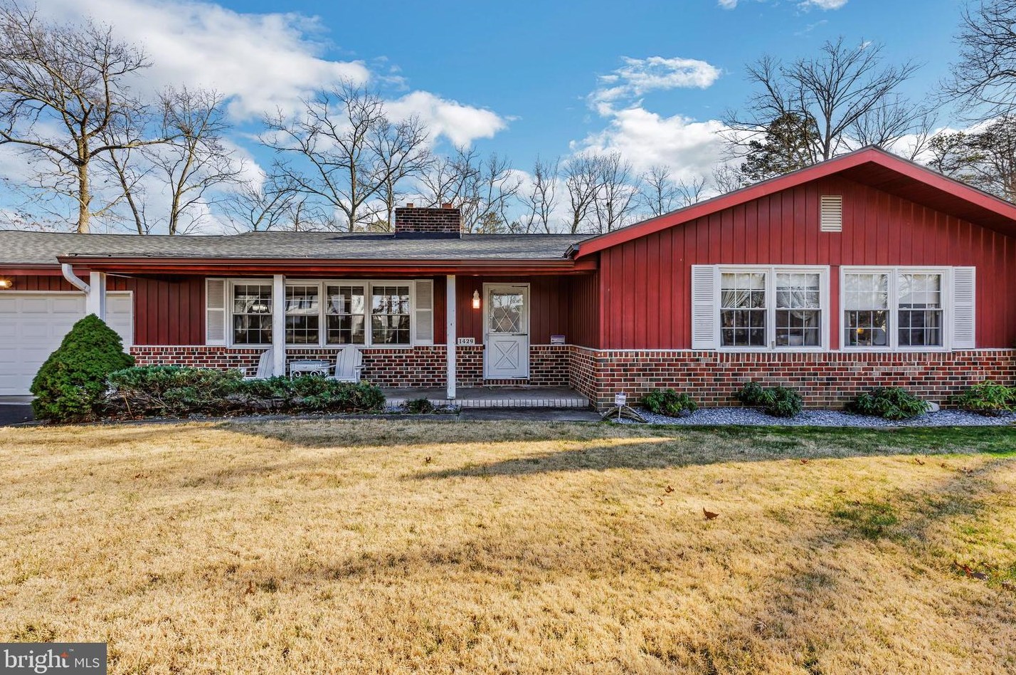 1429 Lloyd Ter, Millville, NJ 08332-4723