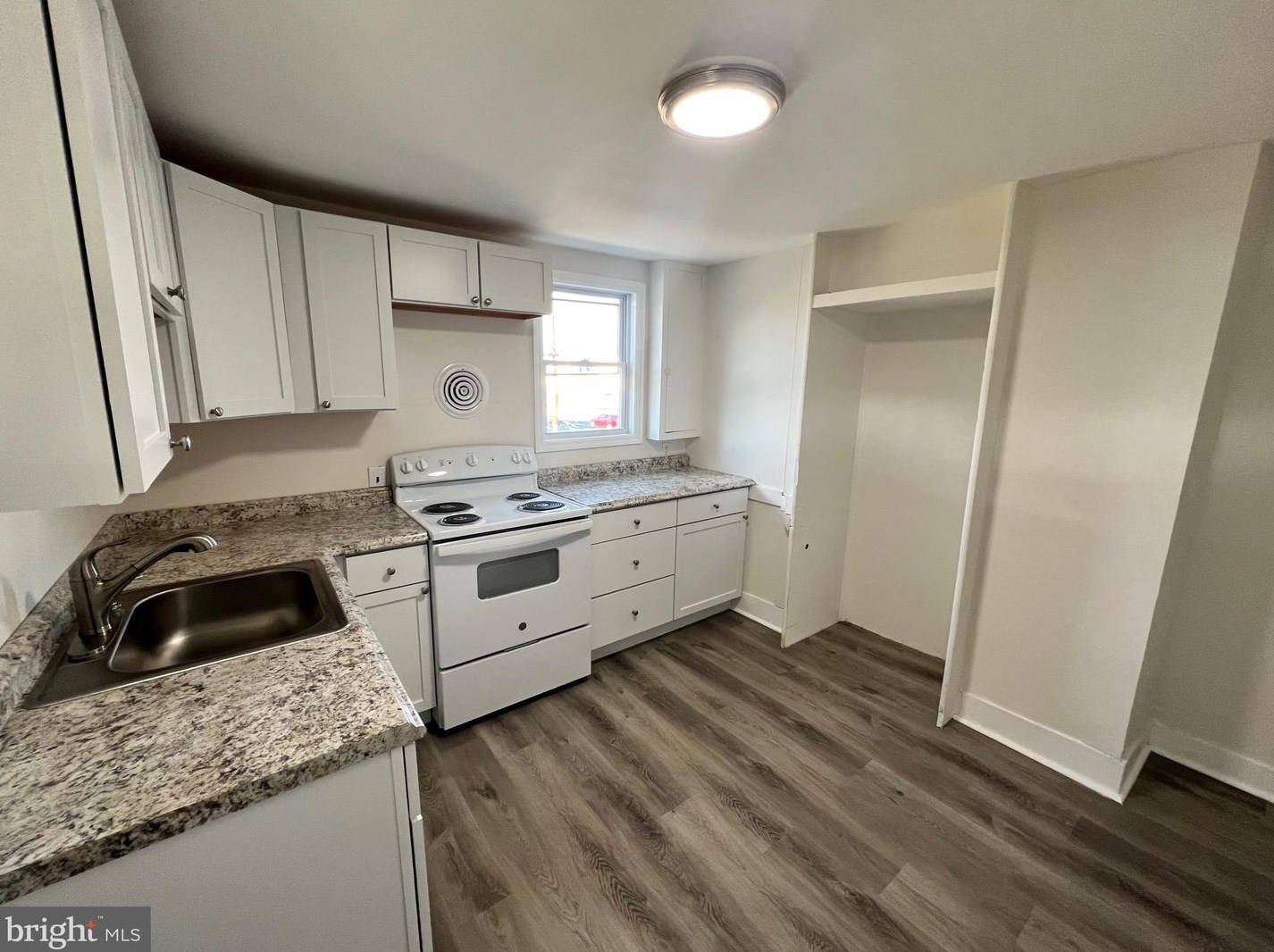 314 N 2nd St #2, Millville, NJ 08332