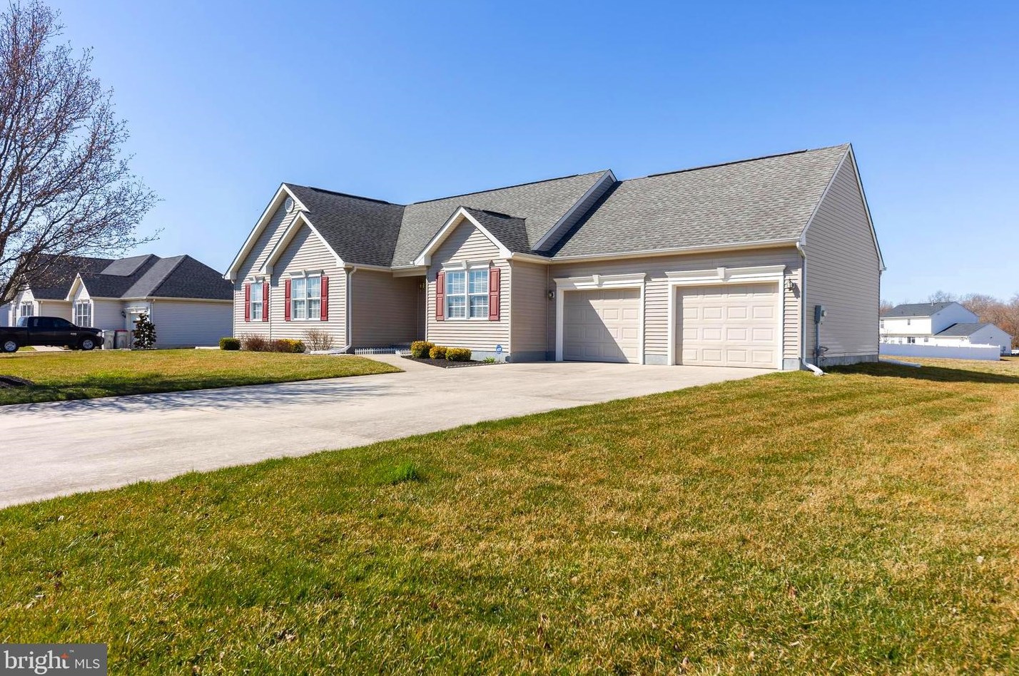 2442 Bella Rosa Ct, Vineland, NJ 08361-7420
