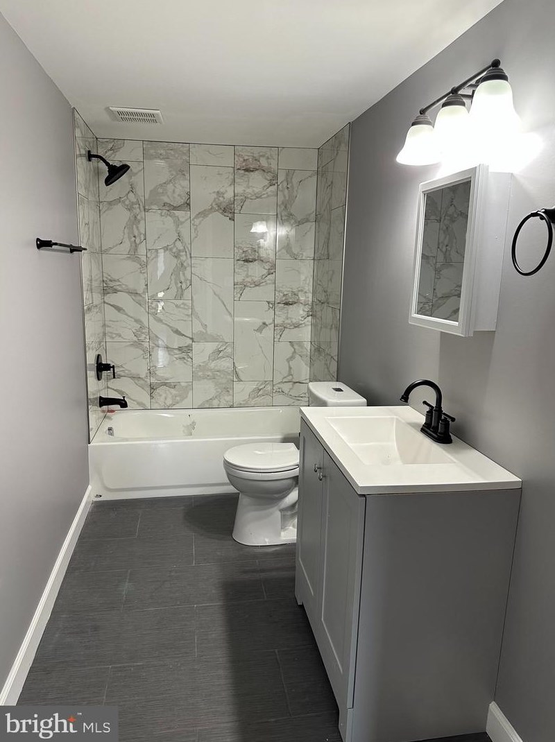 125 Foundry St, Millville NJ  08332-2805 exterior