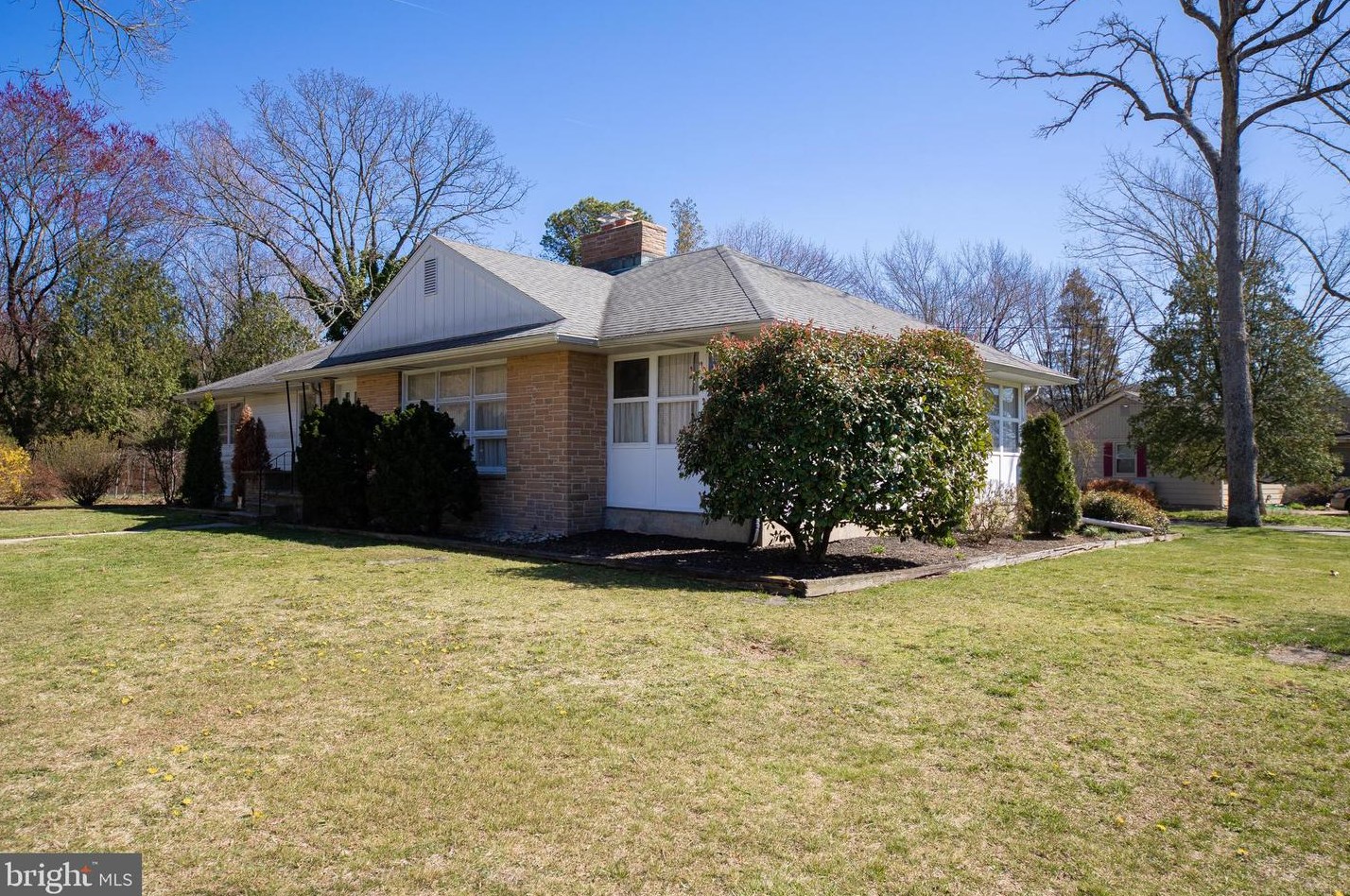 741 Fava Dr, Vineland, NJ 08360-6454