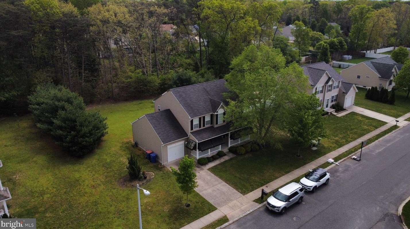 15 Marc Dr, Millville, NJ 08332-4688