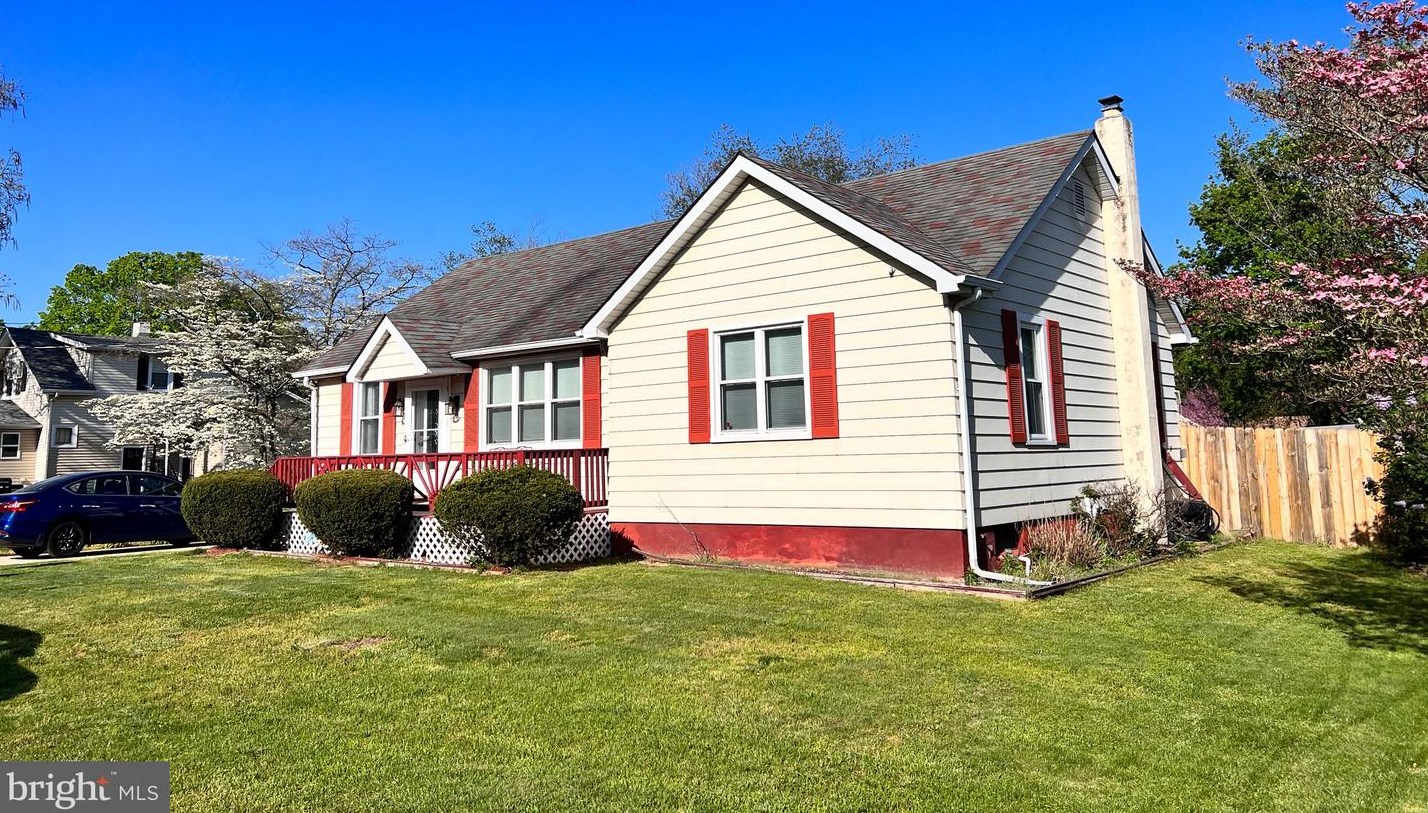 537 Amos Ave, Vineland, NJ 08360-3106