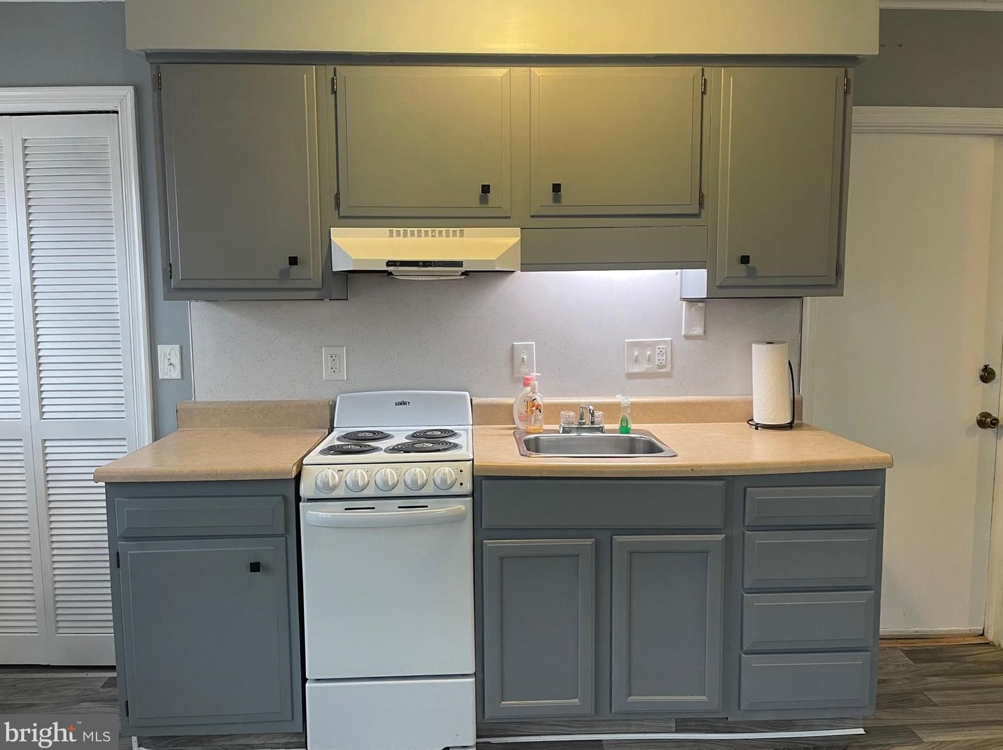 300 N 10th Street N #2, Millville, NJ 08332
