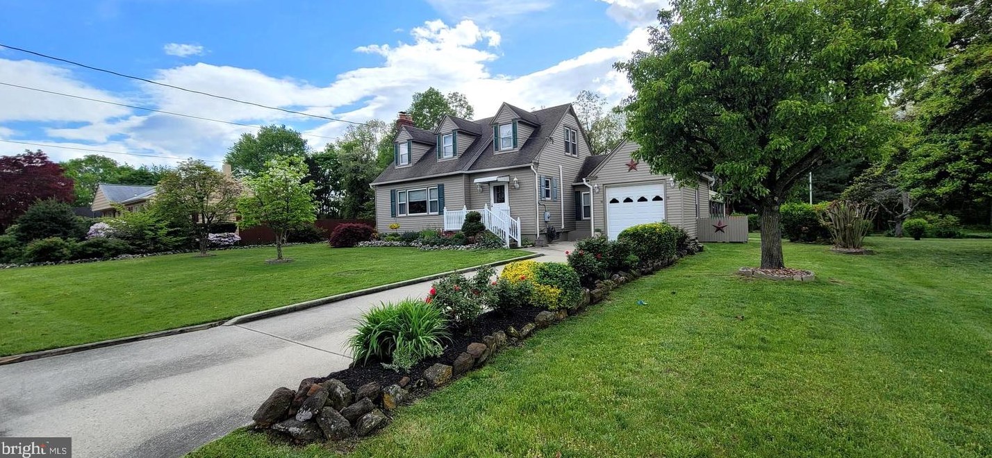 1252 Oak Ln, Vineland, NJ 08360