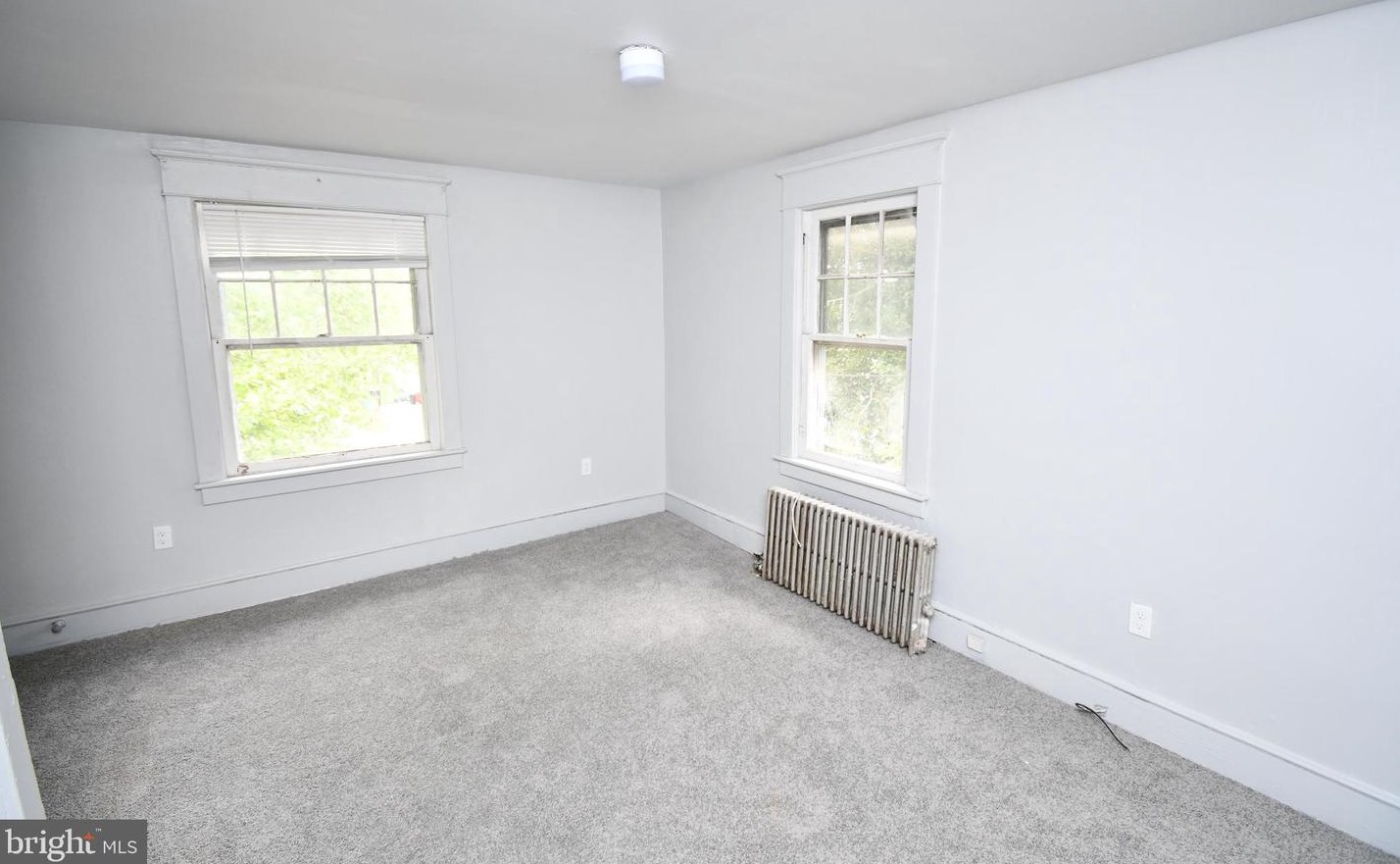 314 E St, Millville NJ  08332-2657 exterior