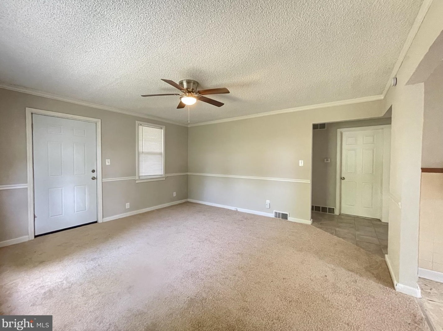 1653 E Wheat Rd, Vineland, NJ 08360