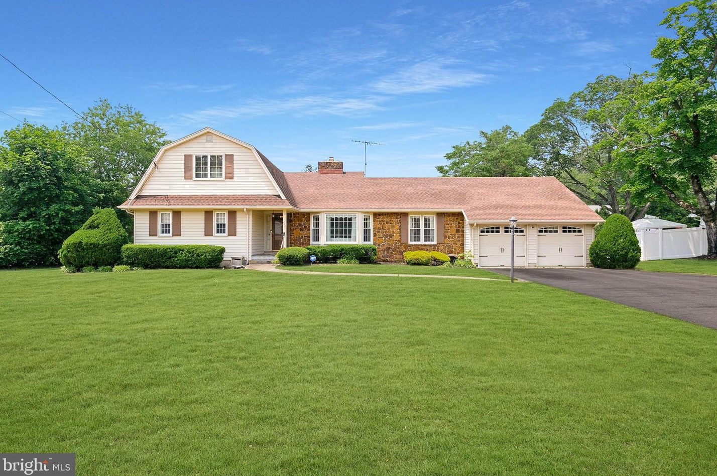 270 Highland Ave, Vineland, NJ 08361-7817