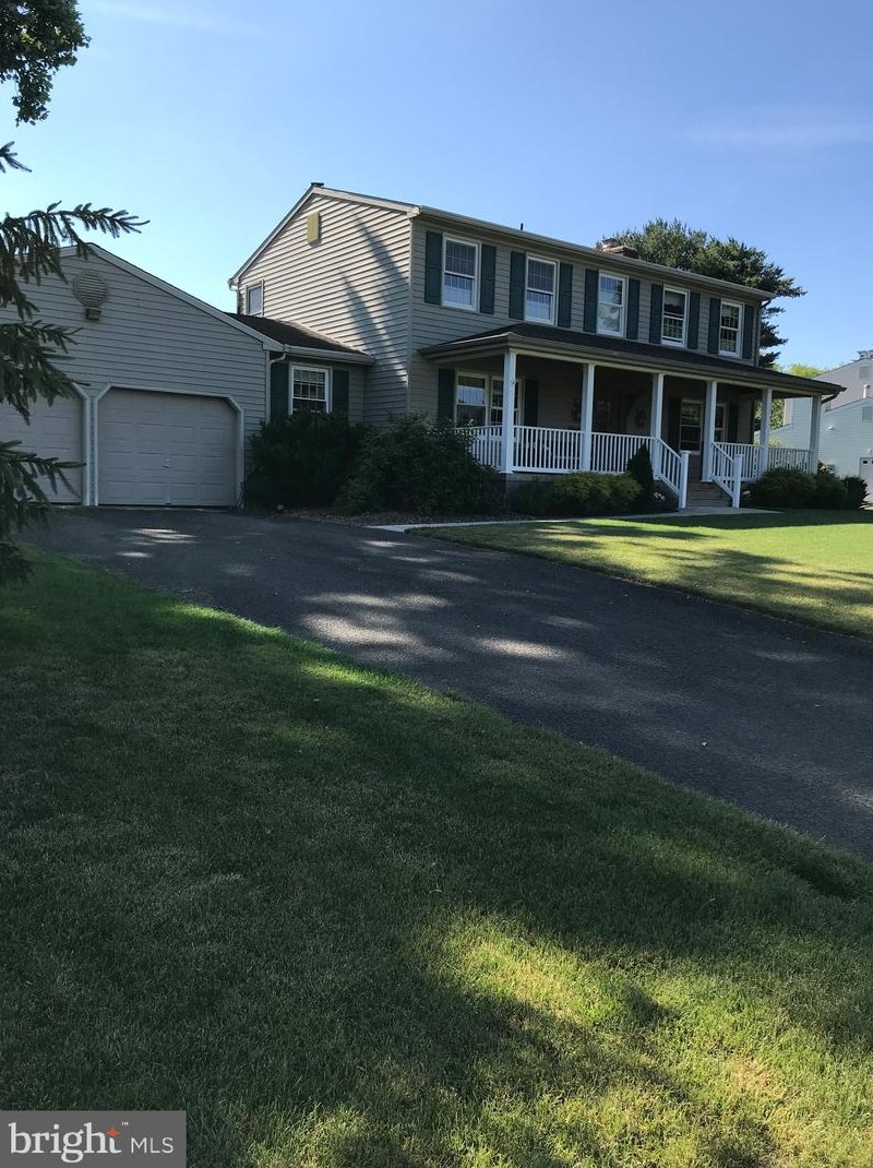 751 Duchess Ct, Vineland, NJ 08360