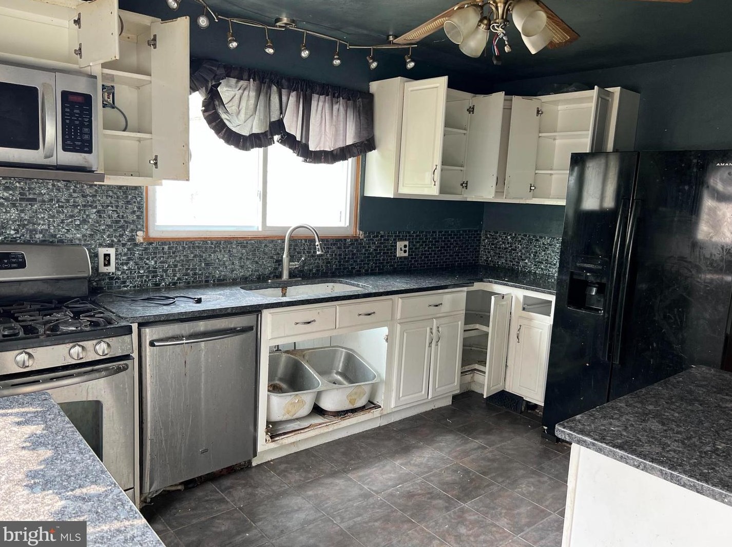 1171 New Pear St, Vineland NJ  08360-4218 exterior