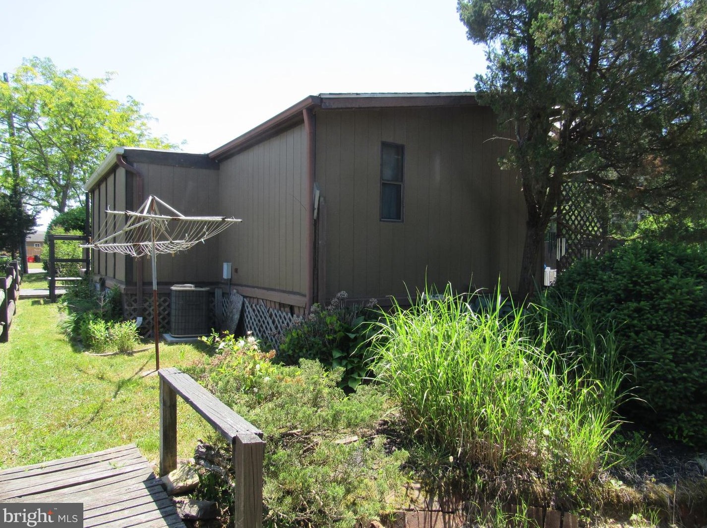 54 Jfk Blvd, Millville NJ  08332-4411 exterior