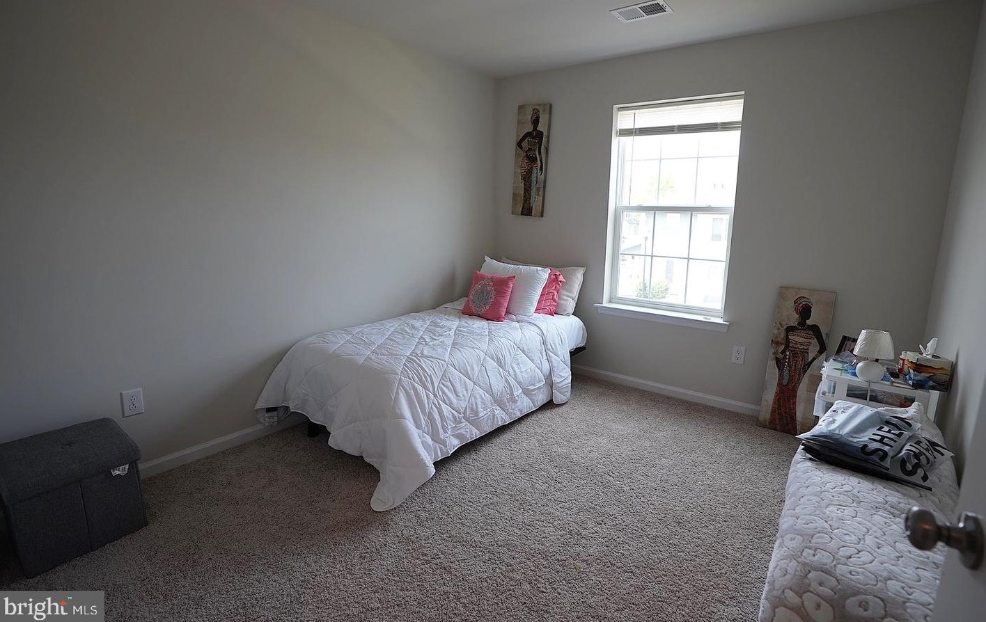 905 Macarthur Dr, Stow Creek Twp NJ  08302-4255 exterior