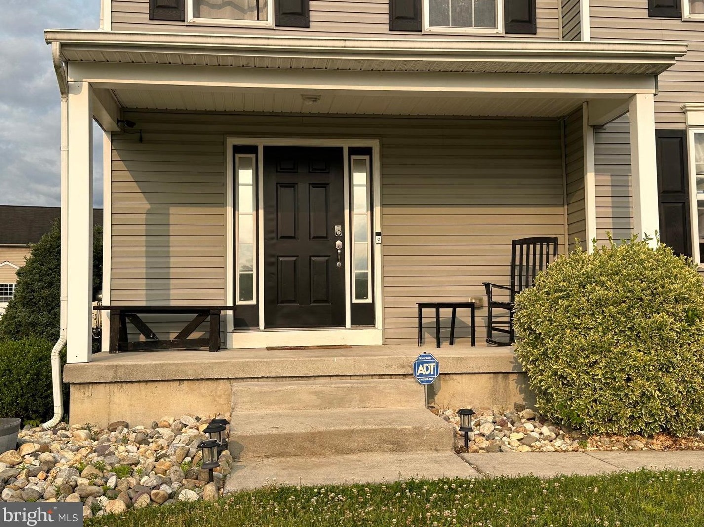 33 Twin Oaks Dr, Stow Creek Twp, NJ 08302