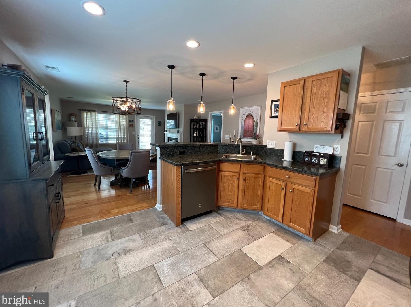 143 Cottage St, Millville NJ 08332-4829 exterior