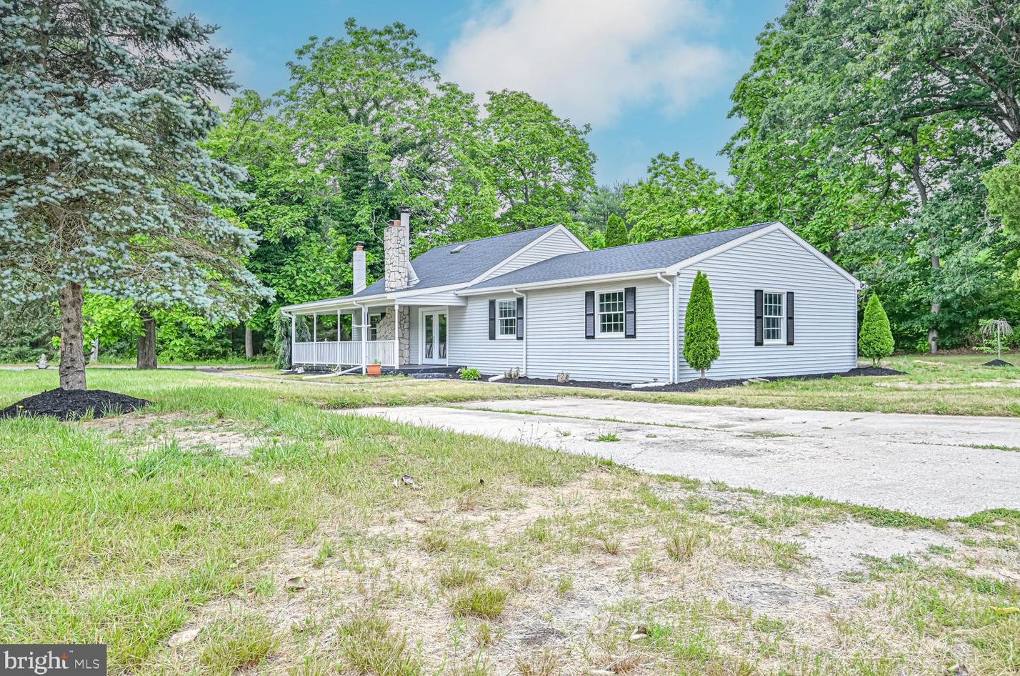 207 Sugarman Ave, Millville, NJ 08332