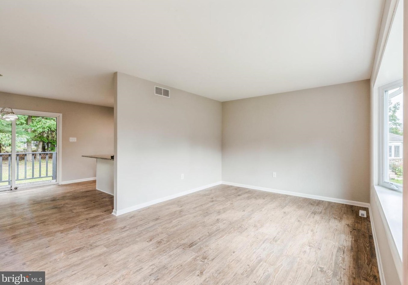 1388 Venus Dr, Vineland NJ  08360-2661 exterior