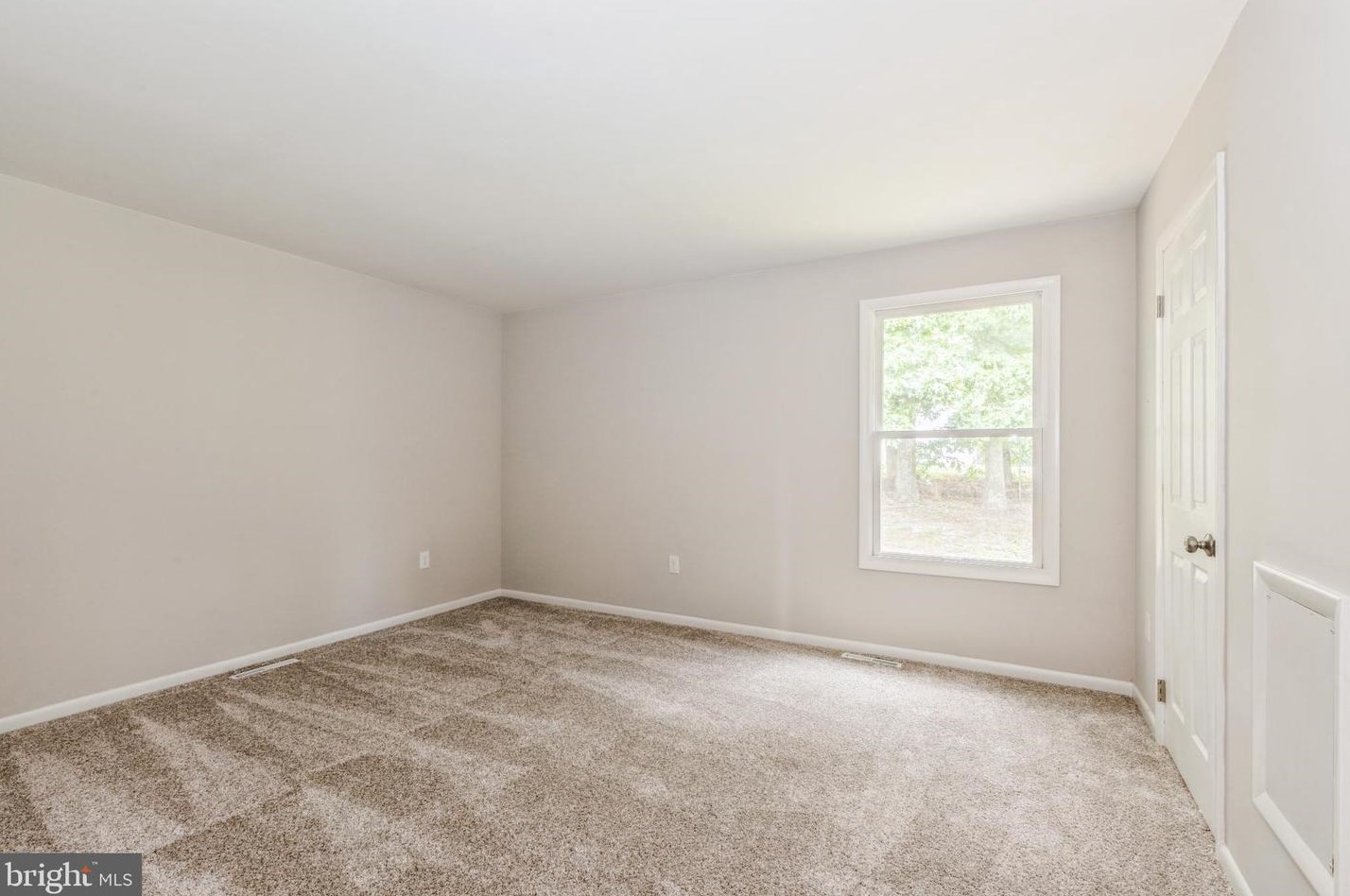 1388 Venus Dr, Vineland NJ  08360-2661 exterior