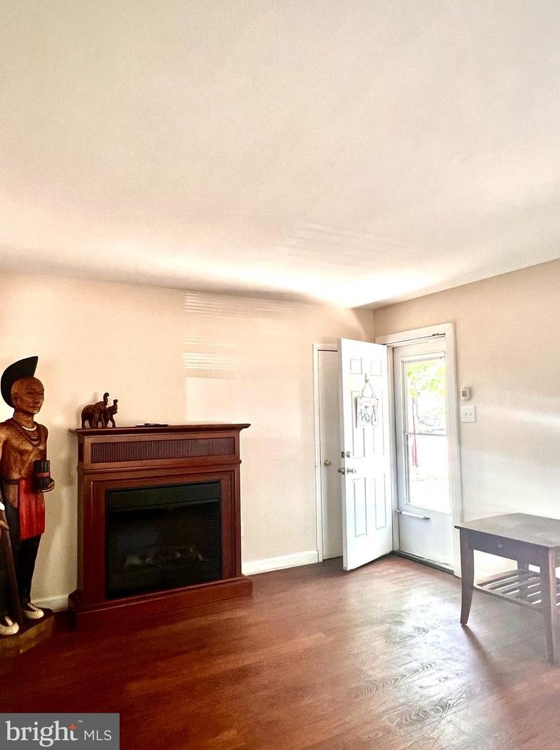 1013 Louis Dr, Millville, NJ 08332