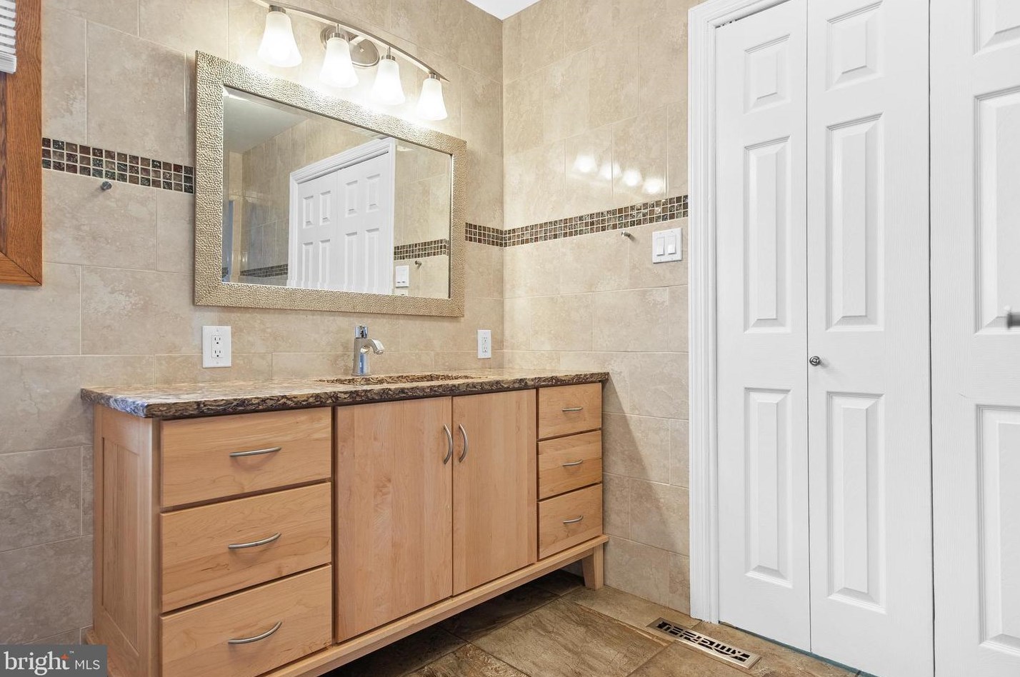 803 Highland Ave, Vineland NJ  08361-6149 exterior