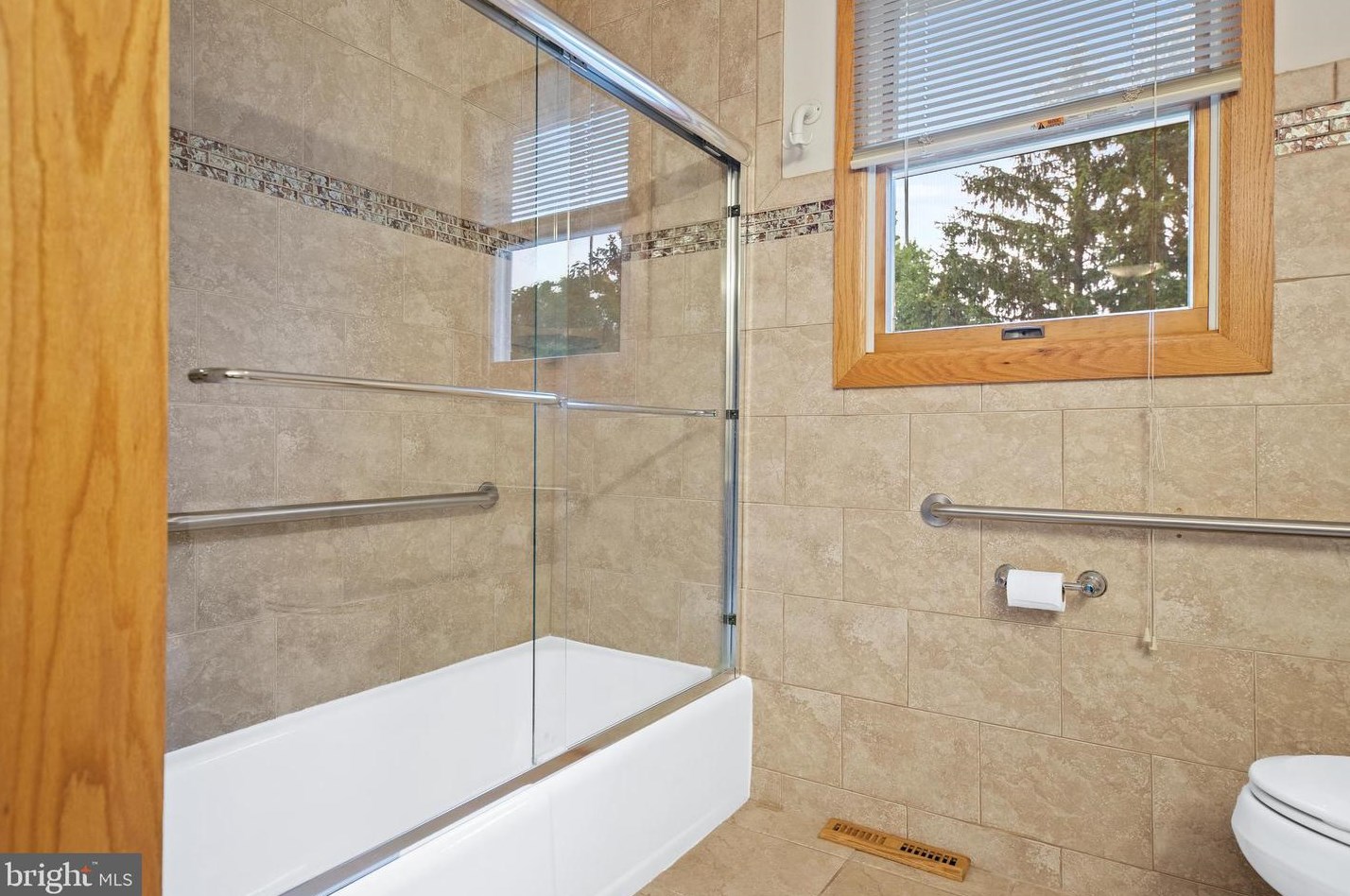 803 Highland Ave, Vineland NJ  08361-6149 exterior