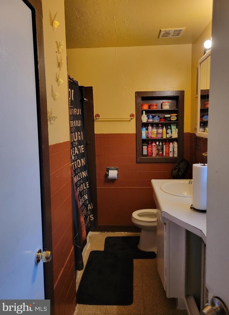 409 Elmer St, Vineland NJ 08360-4537 exterior