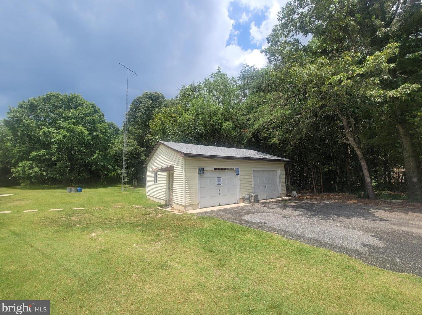 571 Newport Rd, Millville NJ 08332-7818 exterior