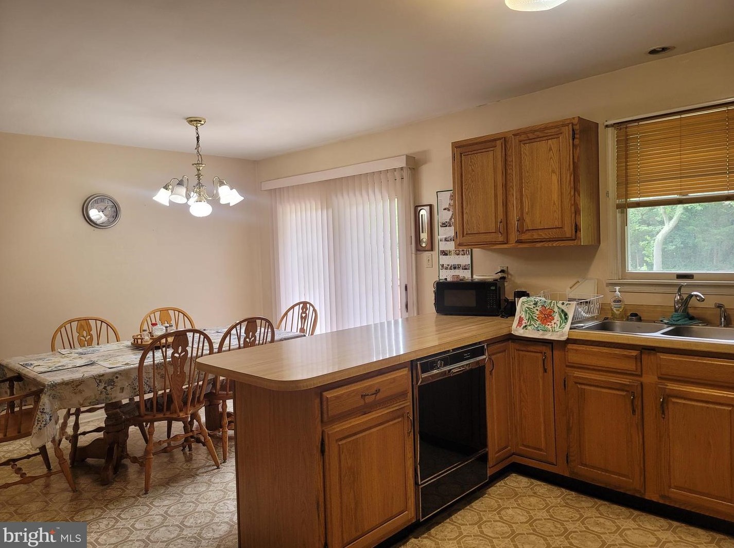 571 Newport Rd, Millville NJ 08332-7818 exterior