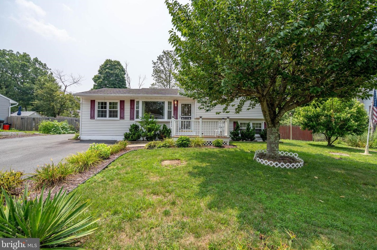 19 Dorset Ave, Millville, NJ 08332-4835