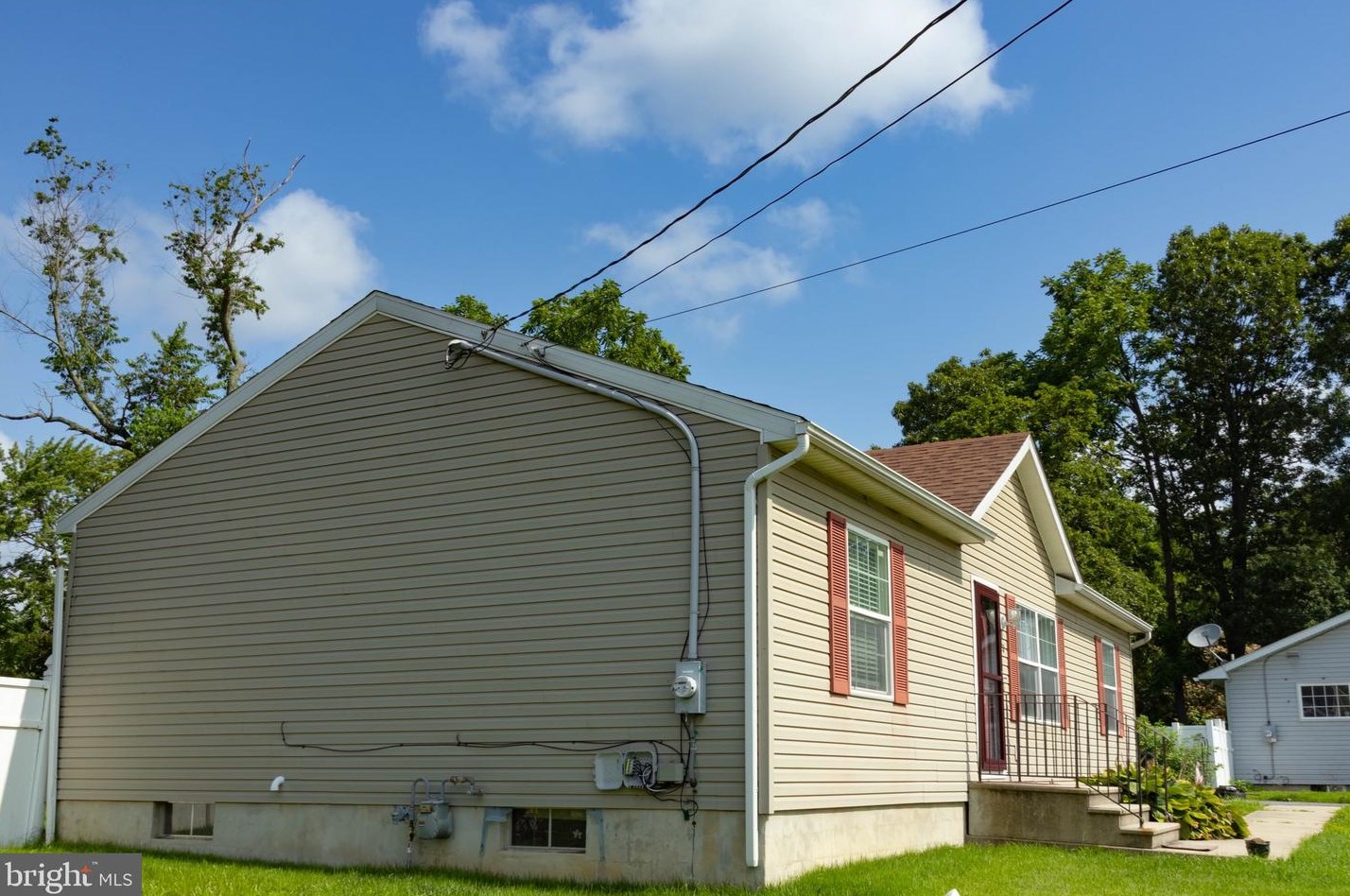 20 Pearl St, Millville, NJ 08332-4124