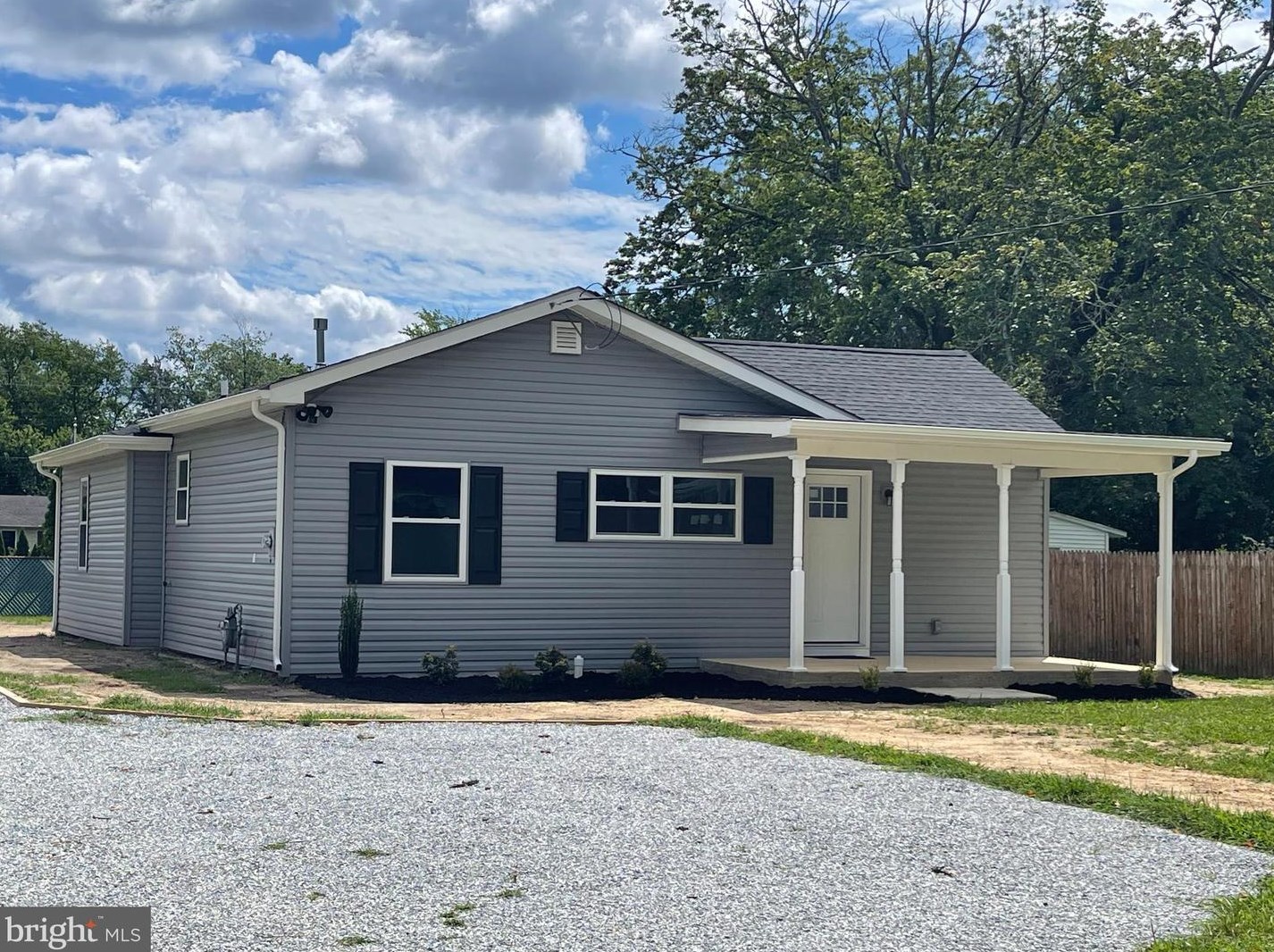 523 Valley Ave, Vineland, NJ 08360-3309
