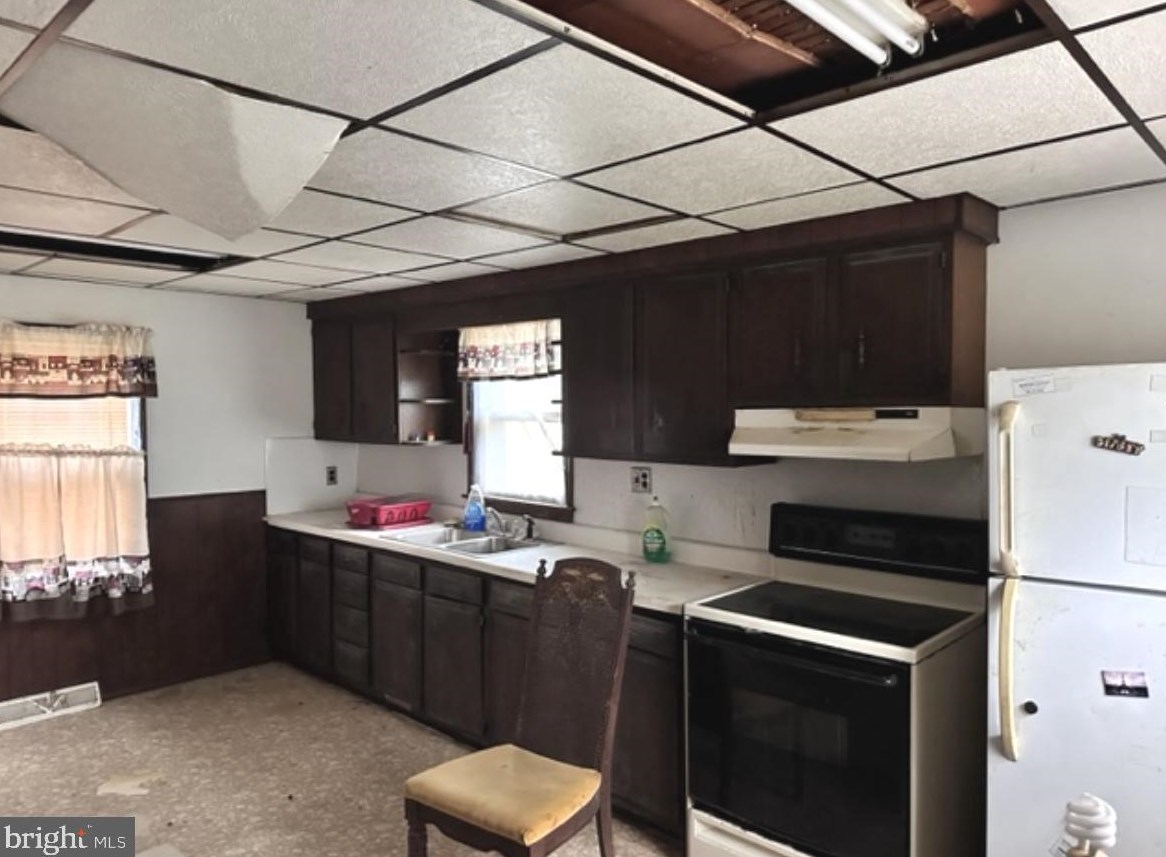442 Manor Ave, Millville, NJ 08332-1724