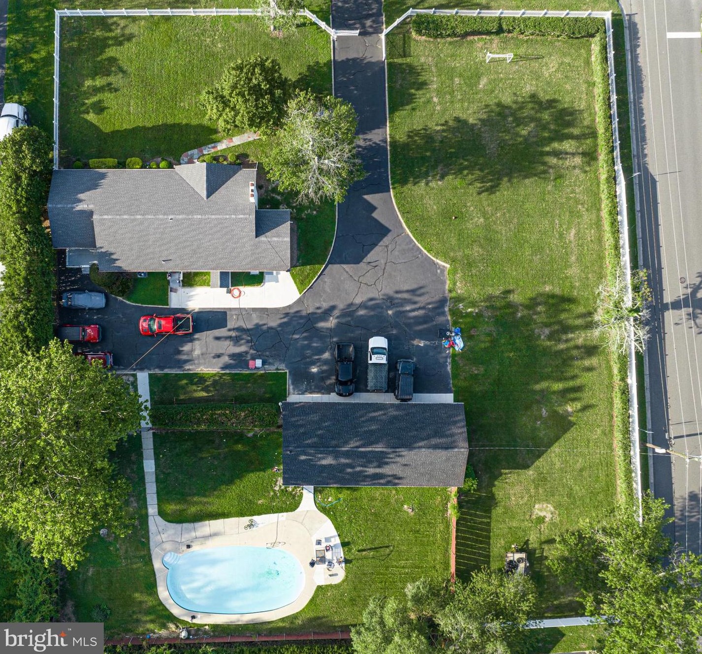 1659 E Walnut Rd, Vineland, NJ 08361