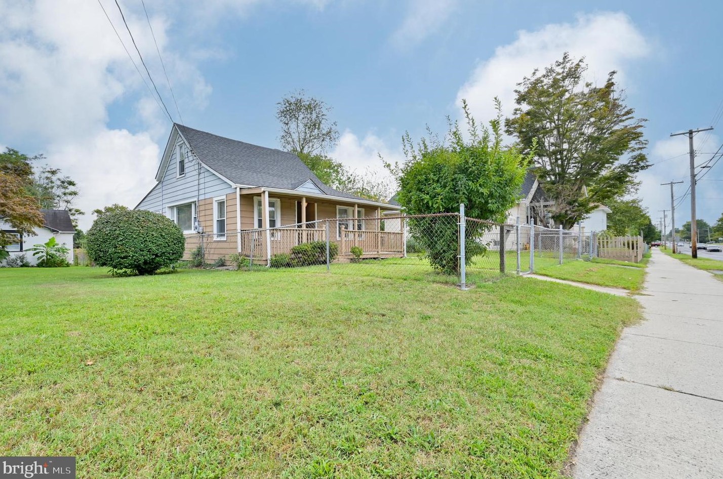 319 W Park Ave, Vineland, NJ 08360