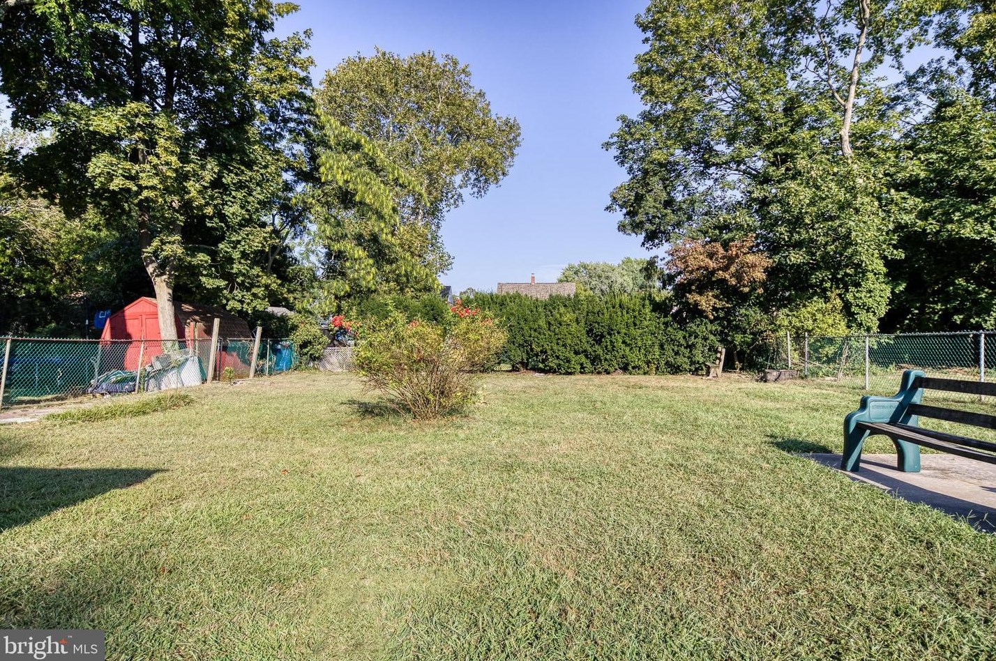 207 East Ave, Vineland NJ  08360-4717 exterior