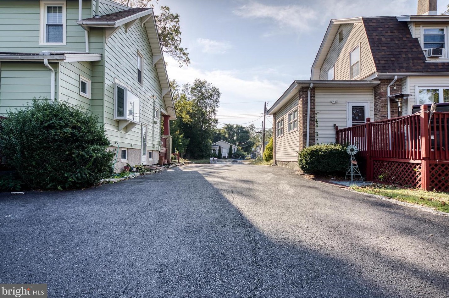 207 East Ave, Vineland NJ  08360-4717 exterior