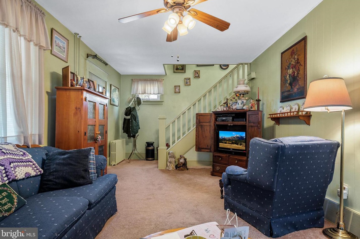 207 East Ave, Vineland NJ  08360-4717 exterior
