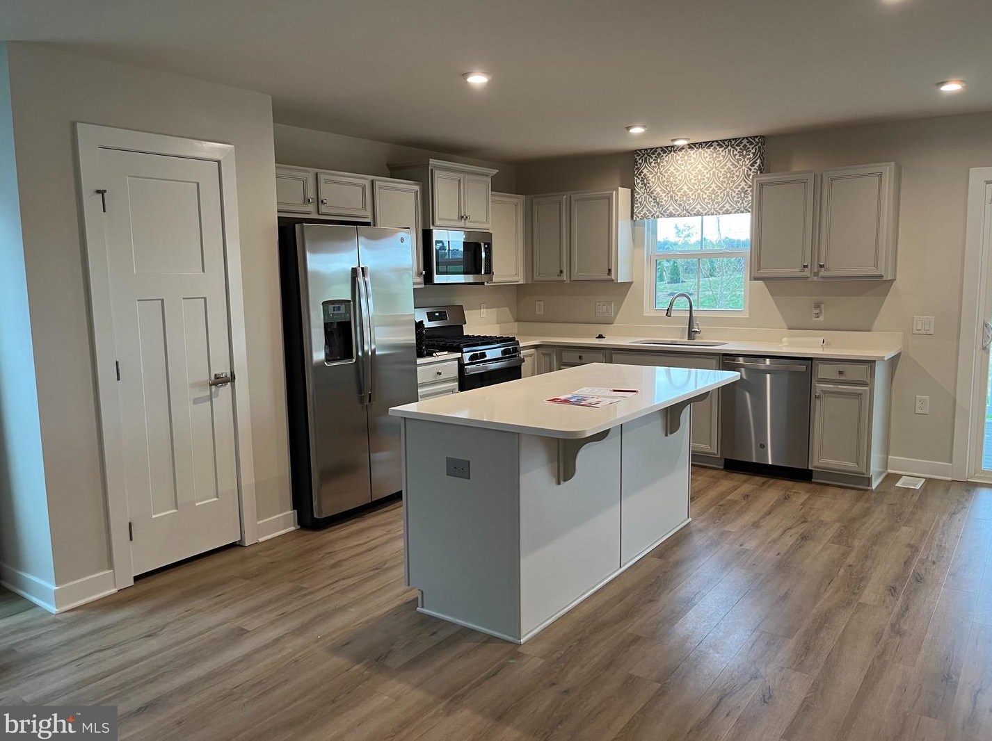 50 Cottage St, Millville, NJ 08332-4829